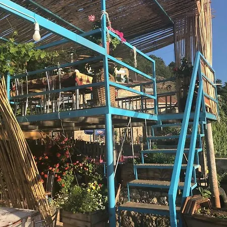 Rosa Bed & Breakfast Lini