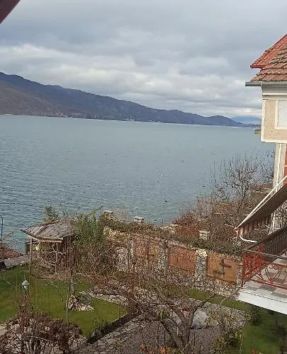 Rosa Bed & Breakfast *