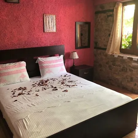 Rosa Bed & Breakfast Lin